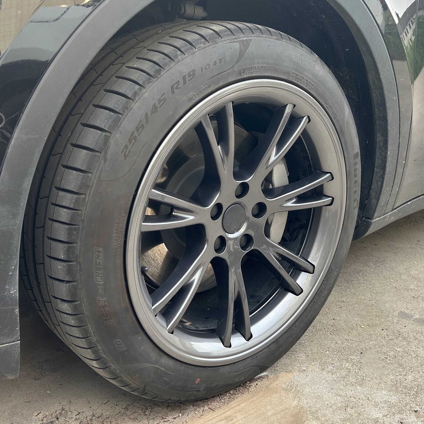 Custom Rim Protector for Tesla Model Y 19'' Gemini Wheels - Stylish & Curb Rash Protection
