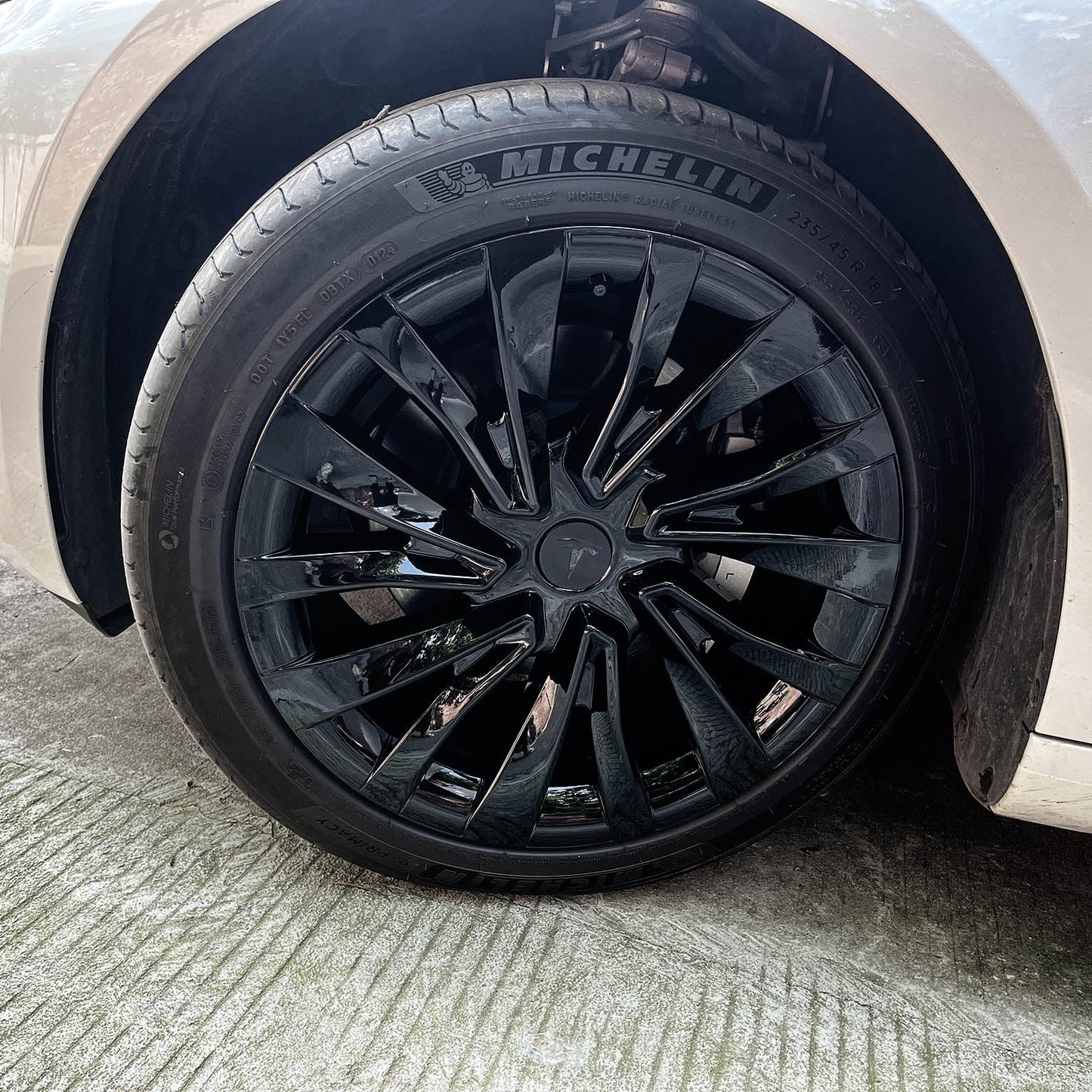 Tesla Wheel Cover for 2024+ New Model 3 Highland 18'' Photon Wheels - Nova Sporty Style