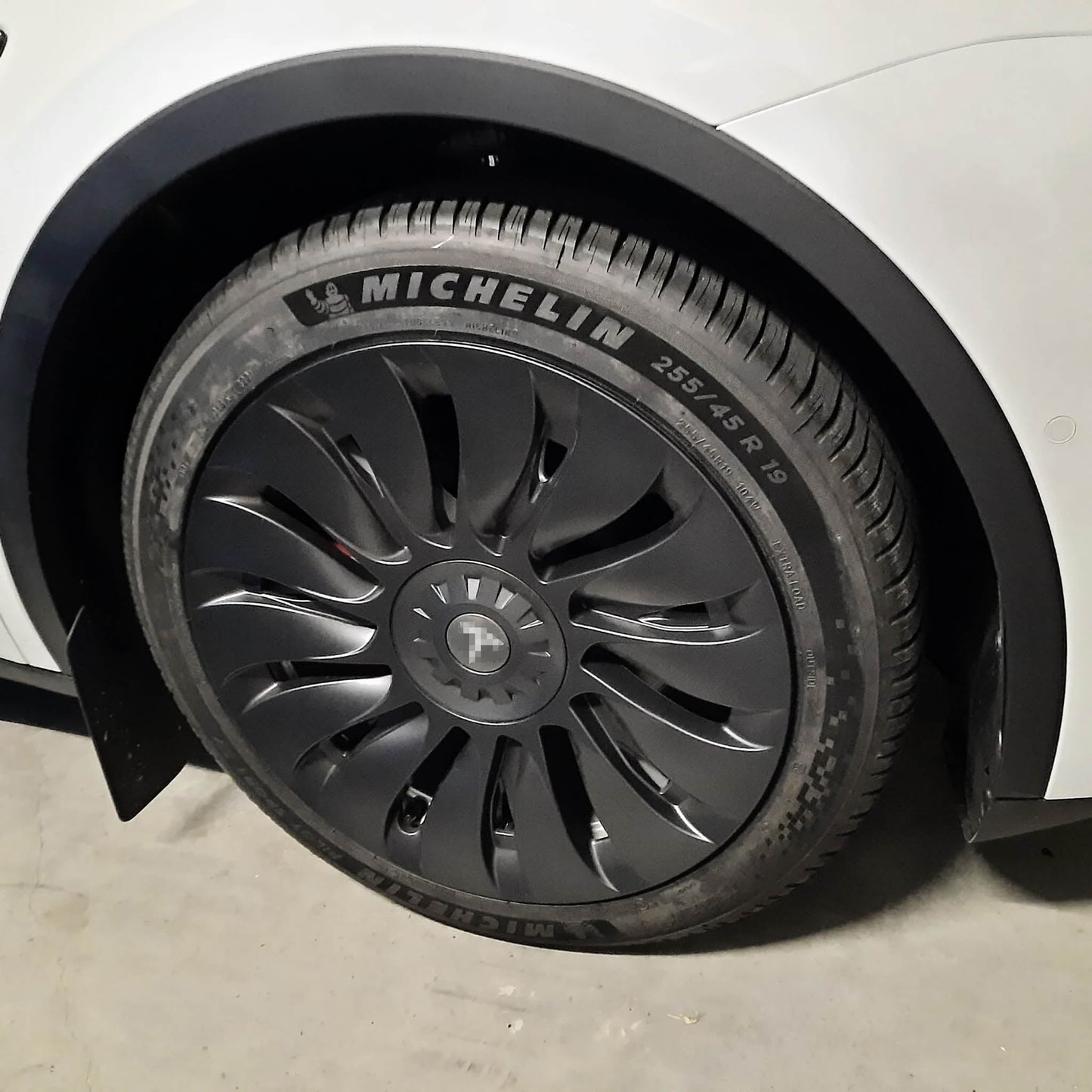 Uberturbine Wheel Covers for Tesla Model Y 19'' Gemini Wheels (Directional)