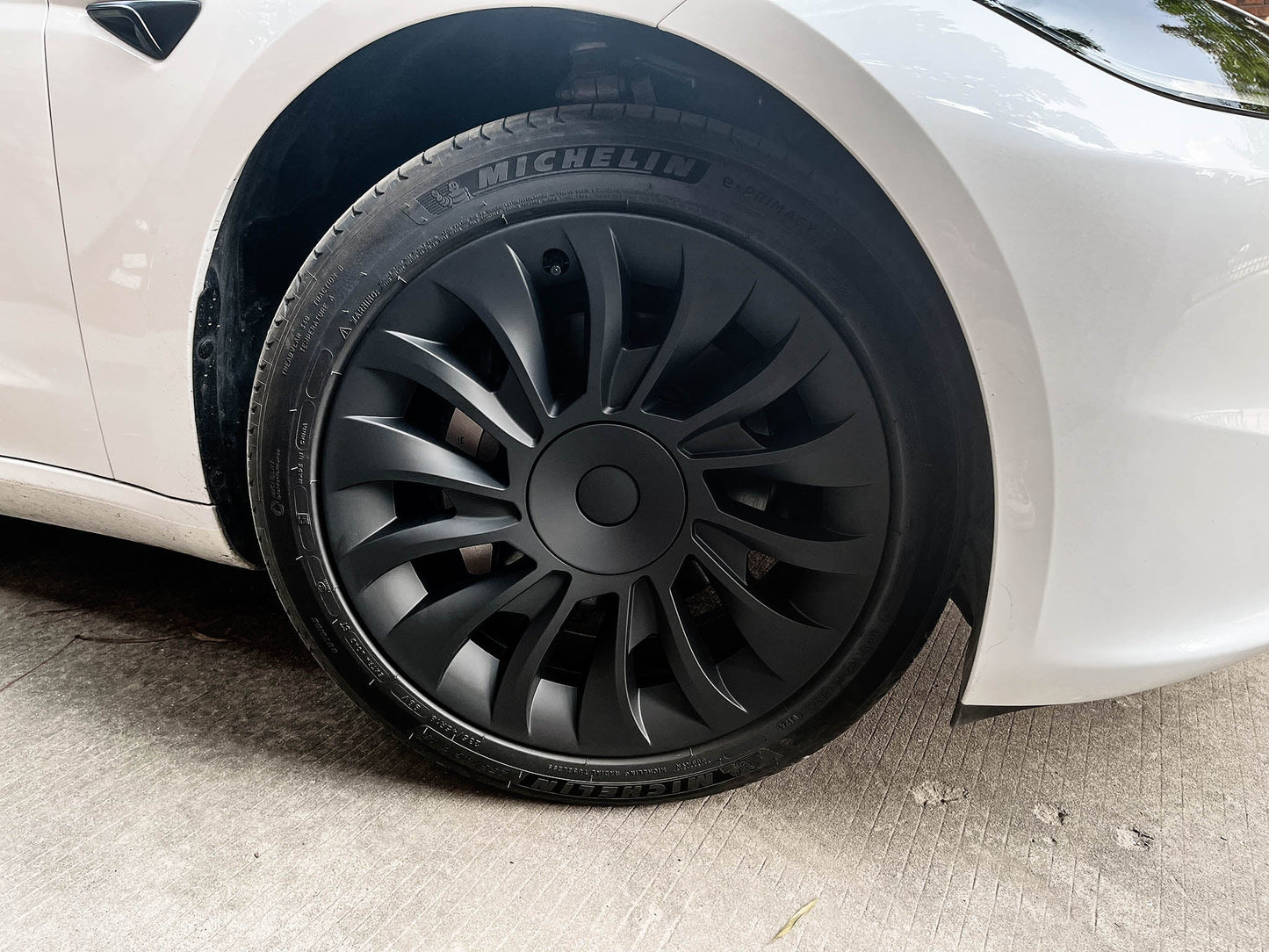Uberturbine Aero Wheel Covers for Tesla 2024+ New Model 3 Highland 18’’ Photon Wheels